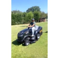 Alpina AT8 122 HWA ST700 Çim Biçme Traktörü